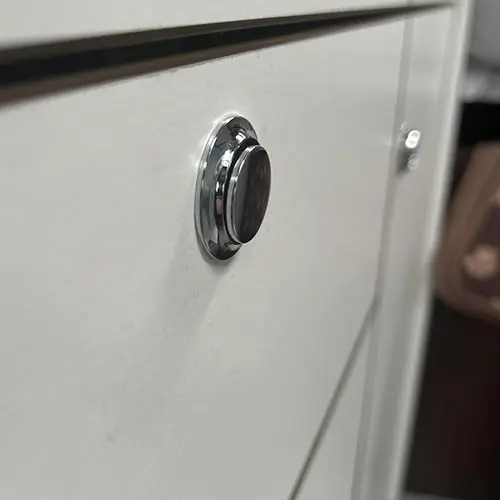RV-Cabinet-&-Interior-Locks-Scene-2